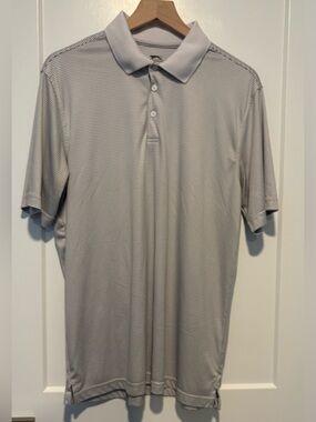 Slazenger Men's Light Gray Thin-Striped Polo
Size L